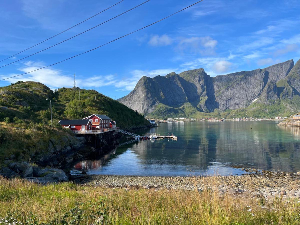 Lofoten Suite Apartments - Rostad Retro Rorbuer Reine Dış mekan fotoğraf