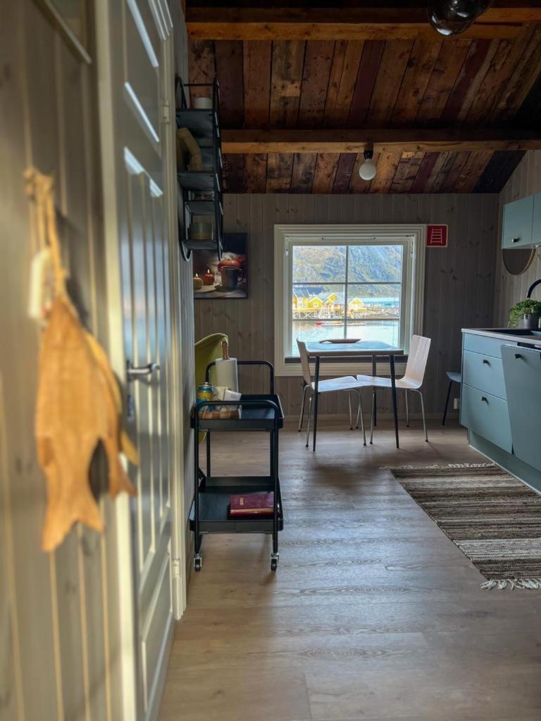 Lofoten Suite Apartments - Rostad Retro Rorbuer Reine Dış mekan fotoğraf