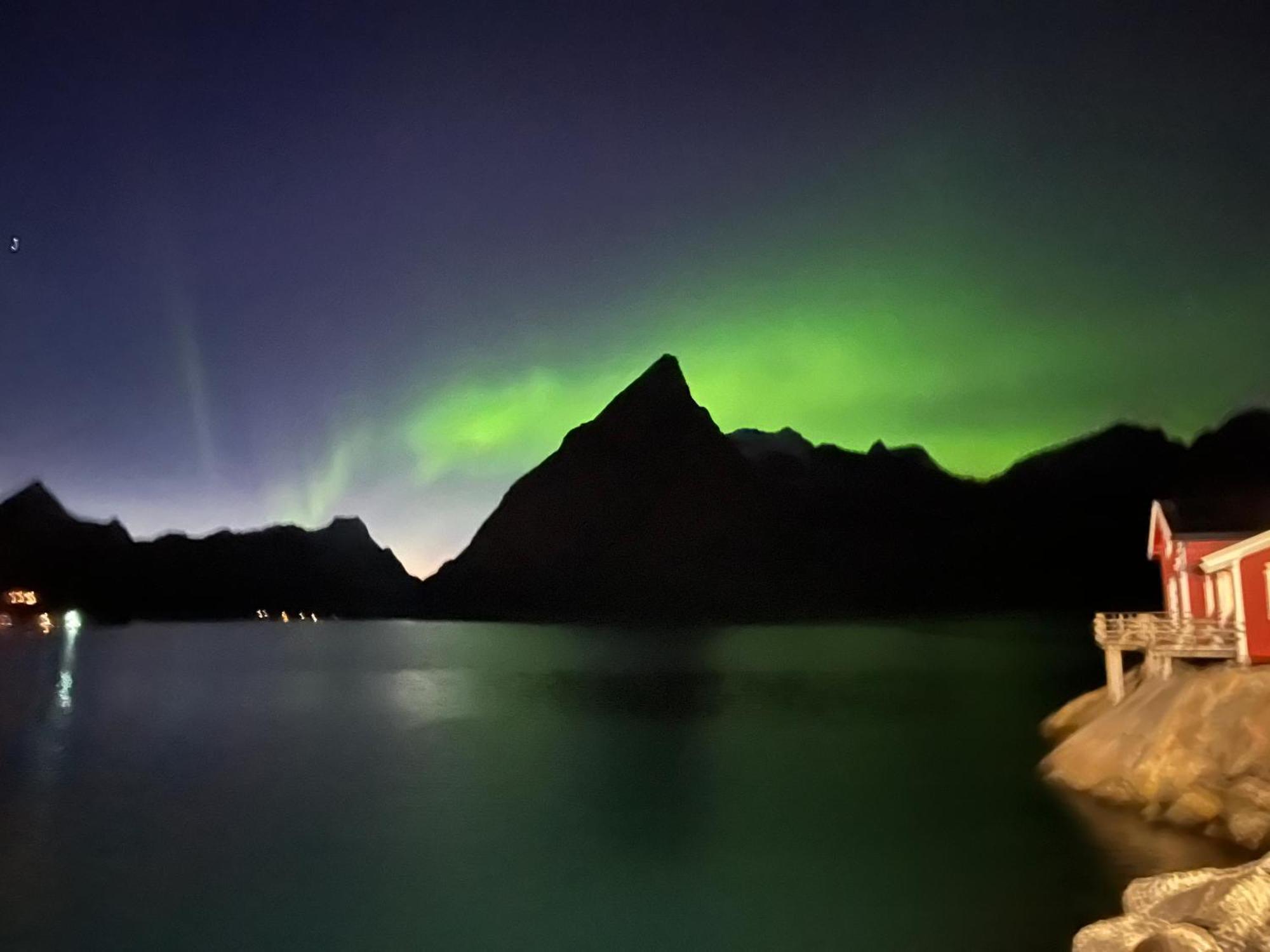 Lofoten Suite Apartments - Rostad Retro Rorbuer Reine Dış mekan fotoğraf